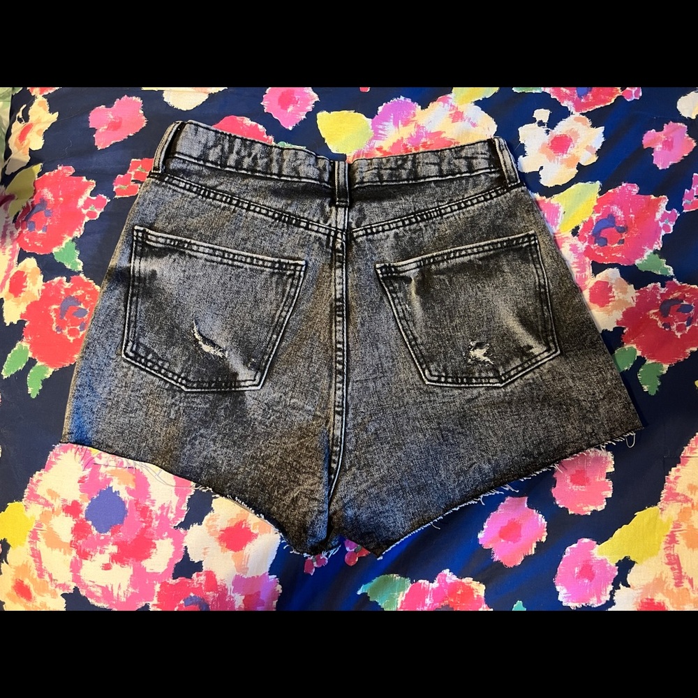Black jeans short